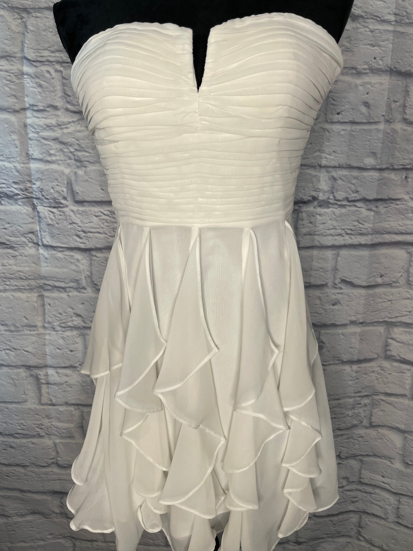 Hailey Logan by Adrianna Papell White Mini Dress/Shirt